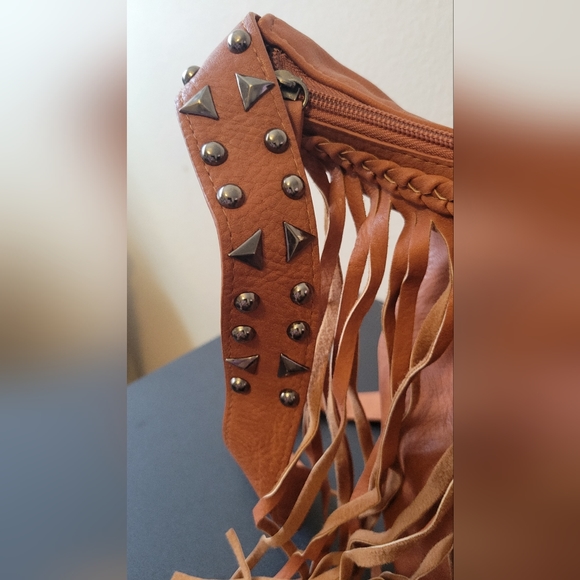 over shoulder fringe purse - Picture 3 of 5